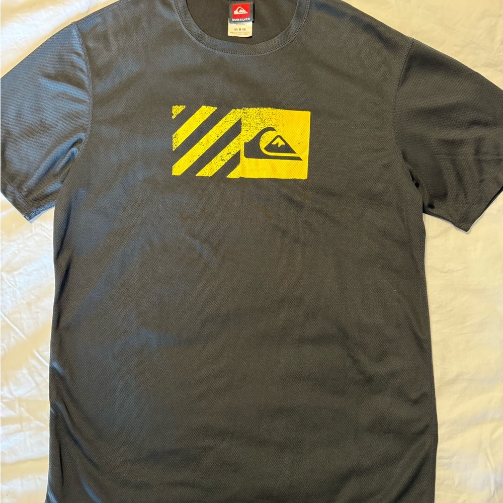 Set of 4 Medium T-Shirts